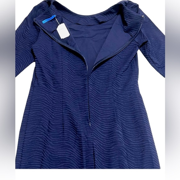 J McLaughlin Women's Sophia Dress Medium Navy 3/4 Sleeve Wave Jacquard‎ Textured - Picture 4 of 13